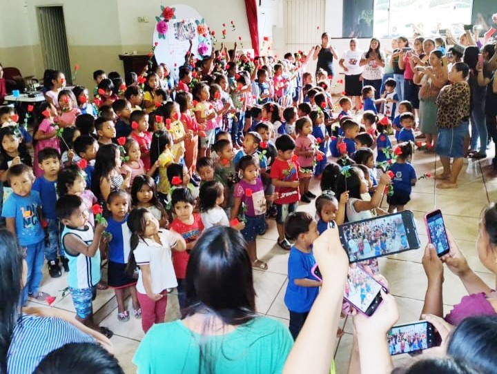 Escola Municipal Mitã Rory – Comemoração Dia das Mães