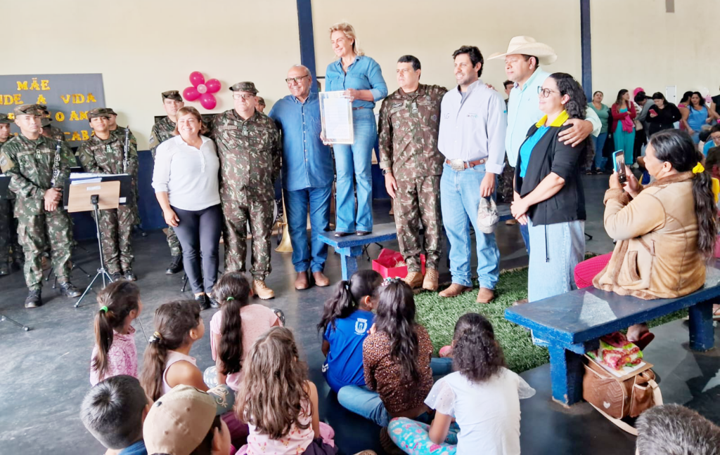 Comemoração de Dia das Mães da E.M. Novo Horizonte